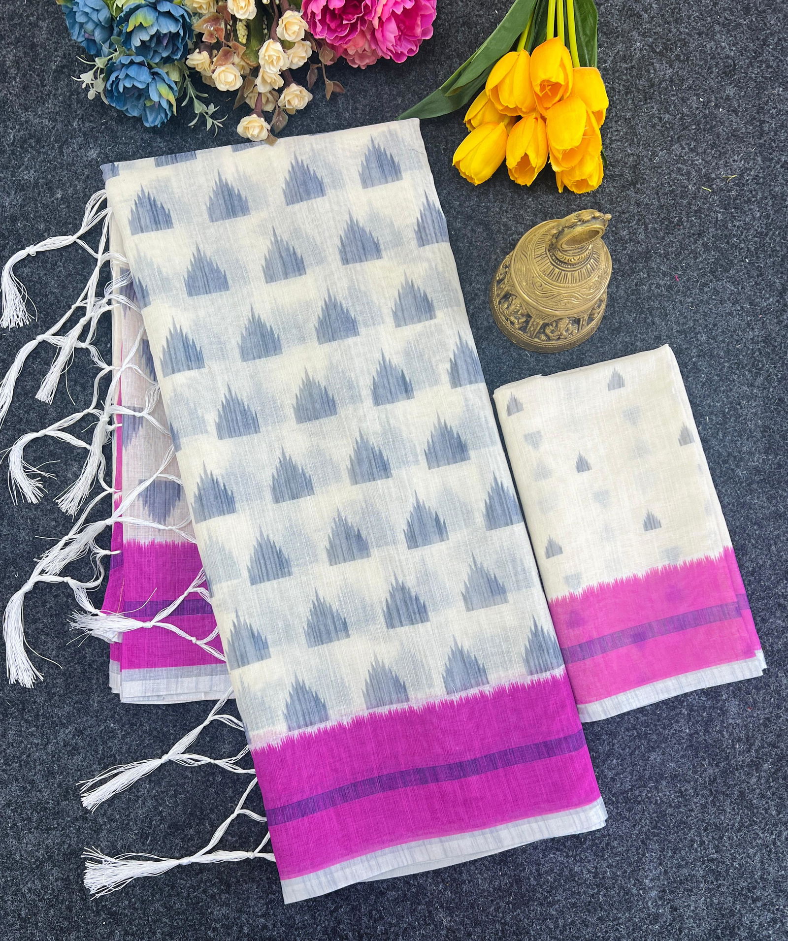 MG 417 Plain Linen Digital Printed Sarees Wholesale Market In Surat 
